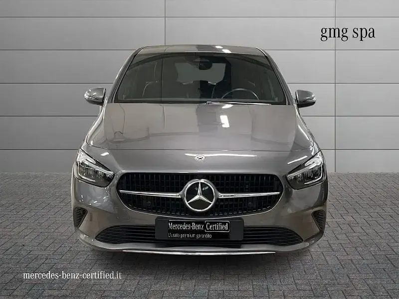 Usata Mercedes B180 Advanced 116 CV (85 kW) 2023 Grigio Utilitaria