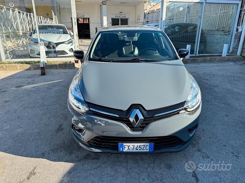 Usata Renault Clio IV 75 CV (55 kW) 2019 Grigio Berlina