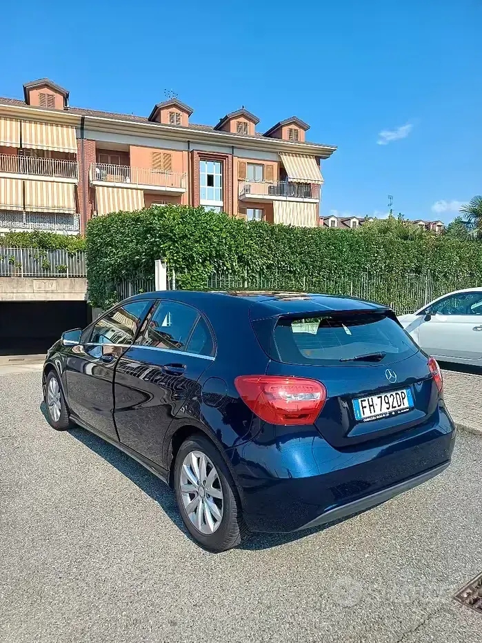 Usata Mercedes A180 109 CV (80 kW) 2017 Utilitaria