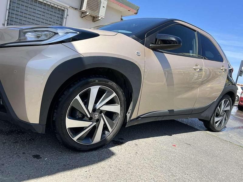 Usata Toyota Aygo X Lounge 72 CV (52 kW) 2023 SUV