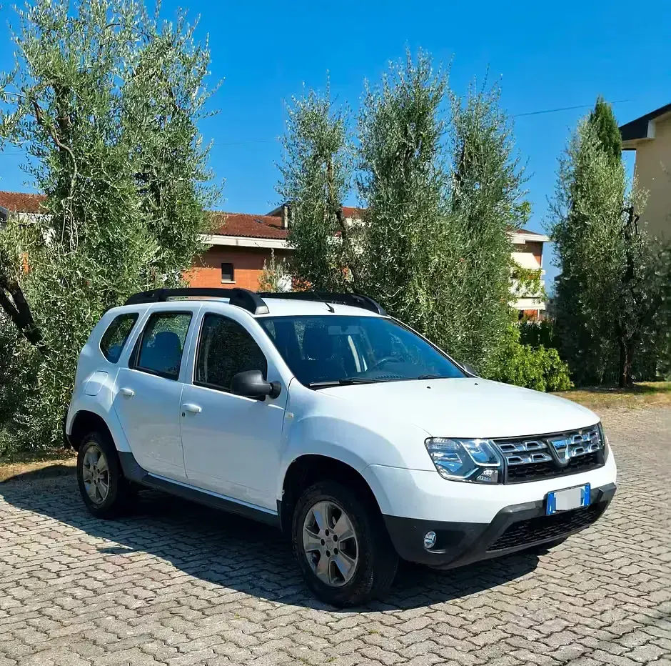 Usata Dacia Duster 101 CV (74 kW) 2015 Bianco SUV
