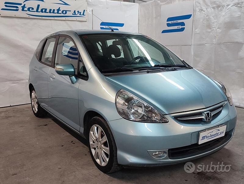 Usata Honda Jazz 83 CV (61 kW) 2007 Blu/azzurro Utilitaria