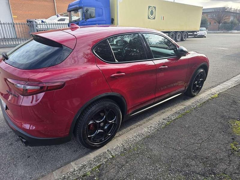 Usata Alfa Romeo Stelvio Super 209 CV (153 kW) 2017 SUV
