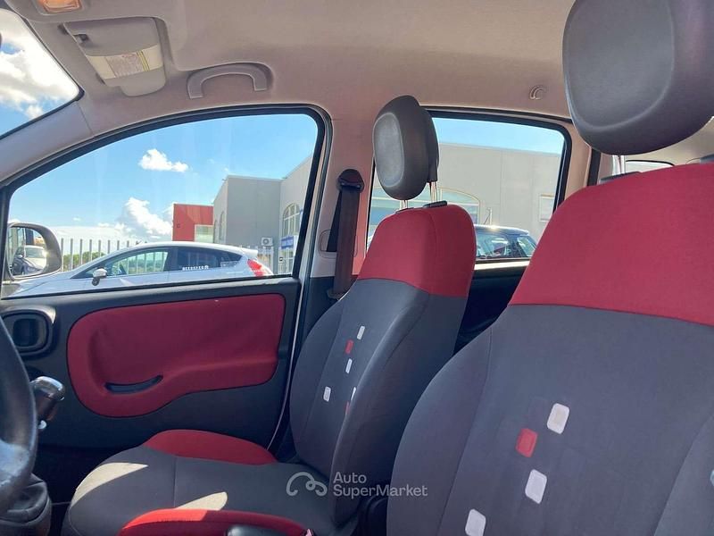 Usata Fiat Panda Easy 84 CV (61 kW) 2013 Rosso Utilitaria