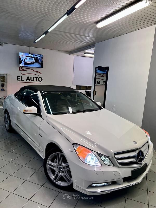 Usata Mercedes E200 184 CV (135 kW) 2011 Bianco Cabrio