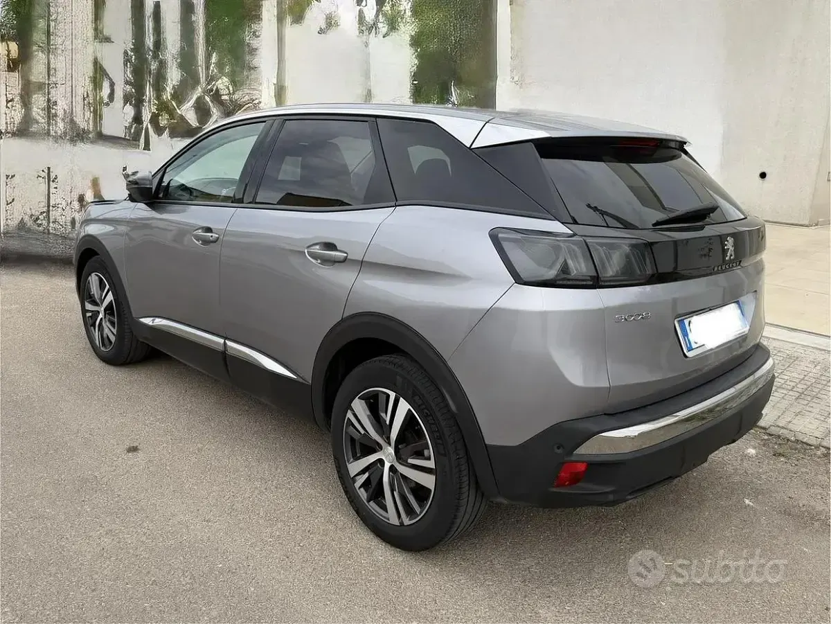Usata Peugeot 3008 131 CV (96 kW) 2022 SUV