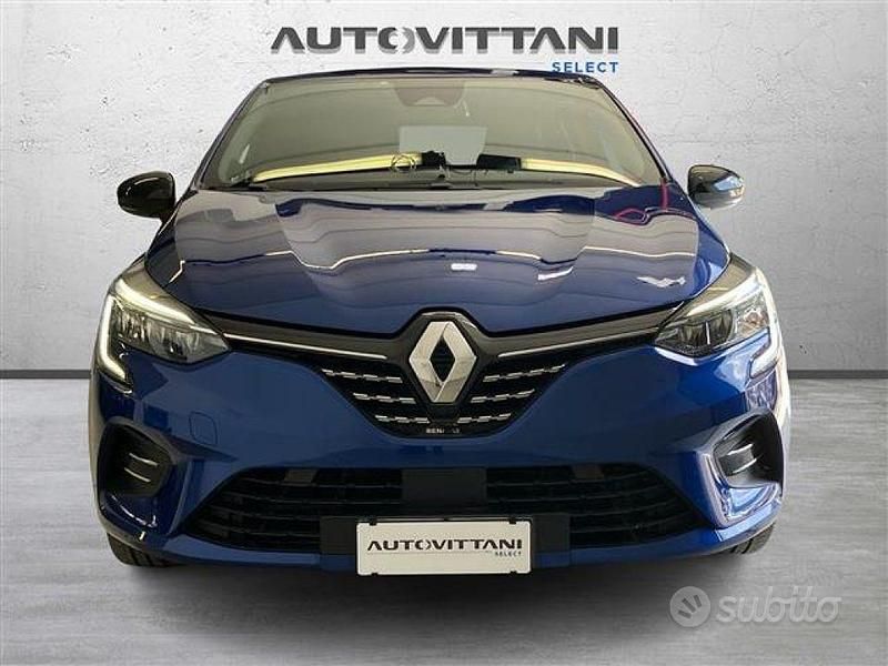 Usata Renault Clio V Techno 145 CV (106 kW) 2023 Blu chiaro Berlina