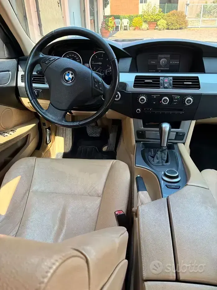 Usata BMW 520 163 CV (119 kW) 2007 Bluazzurro Station wagon