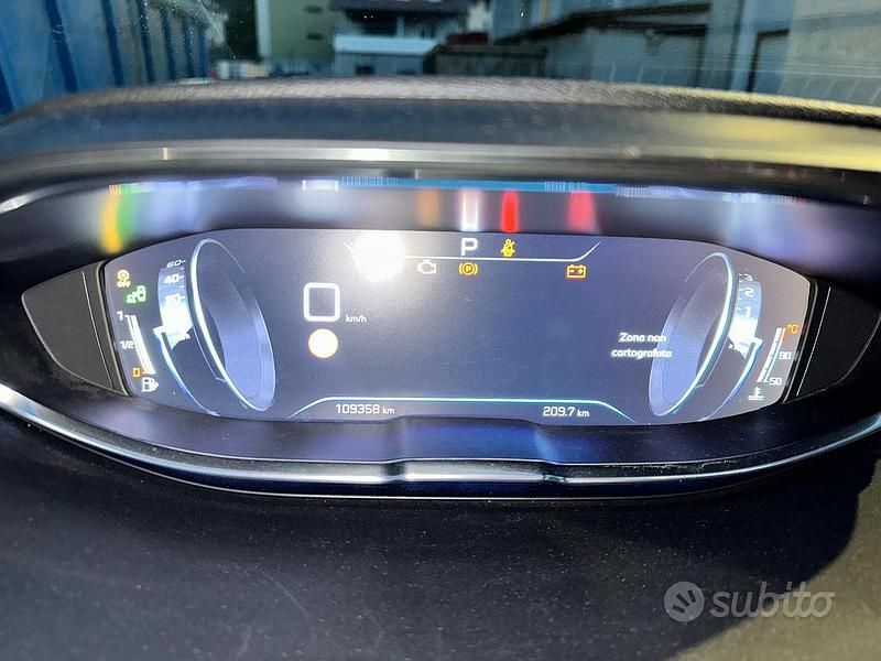 Usata Peugeot 3008 GT-line 131 CV (96 kW) 2019 Grigio SUV