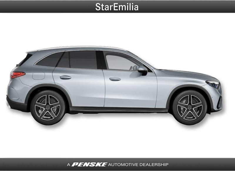 Nuova Mercedes GLC220 Advanced 197 CV (144 kW) 2025 Argento SUV