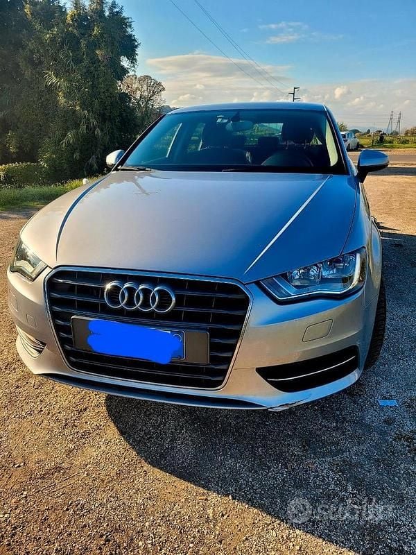 Usata Audi A3 Attraction 110 CV (80 kW) 2014 Grigio Berlina