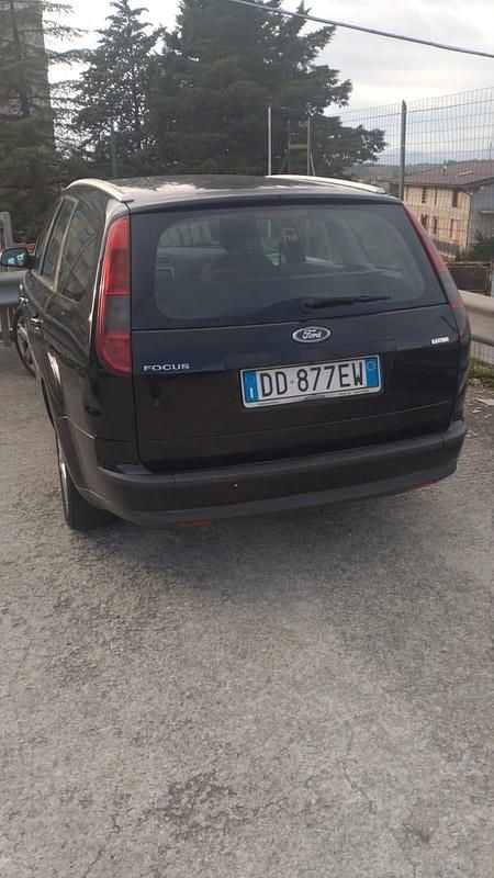 Usata Ford Focus S 116 CV (85 kW) 2006 Nero Station wagon