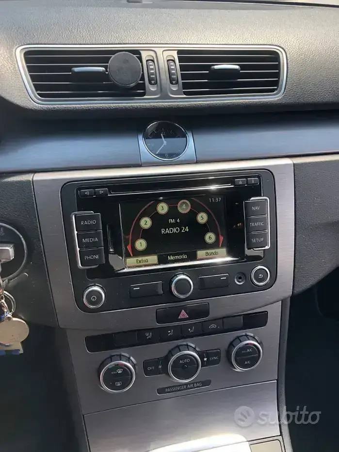 Usata VW Passat 105 CV (77 kW) 2014 Grigio Station wagon