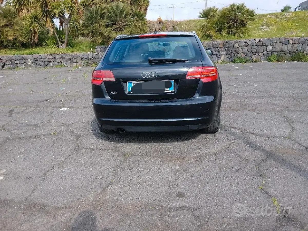 Usata Audi A3 105 CV (77 kW) 2009 Nero Utilitaria