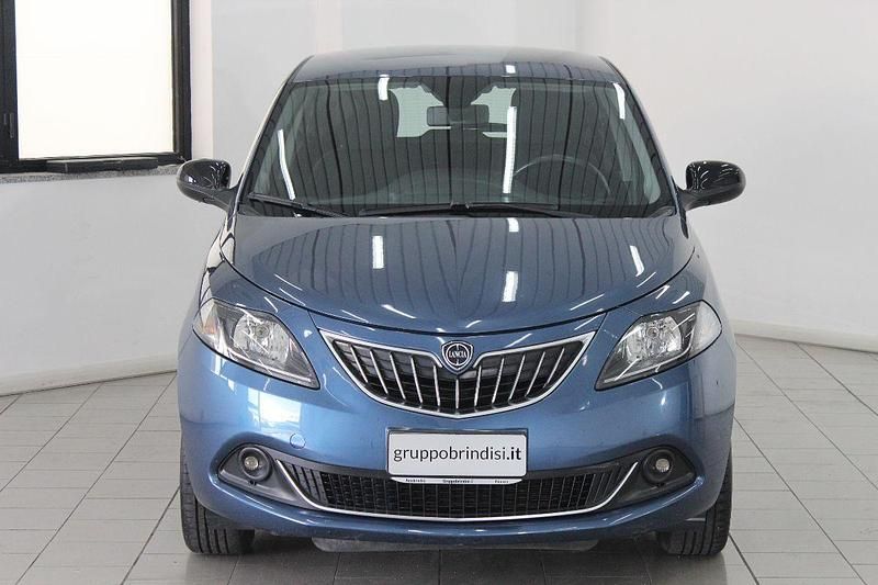 Usata Lancia Ypsilon Gold 69 CV (50 kW) 2022 Blu Utilitaria