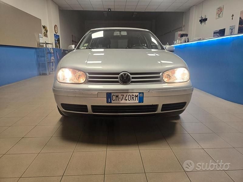 Usata VW Golf IV Comfortline 104 CV (76 kW) 2004 Grigio Berlina