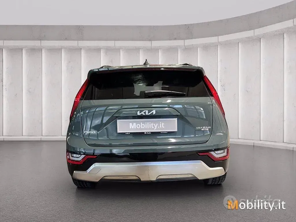 Usata Kia Niro 141 CV (103 kW) 2022 City scape green SUV