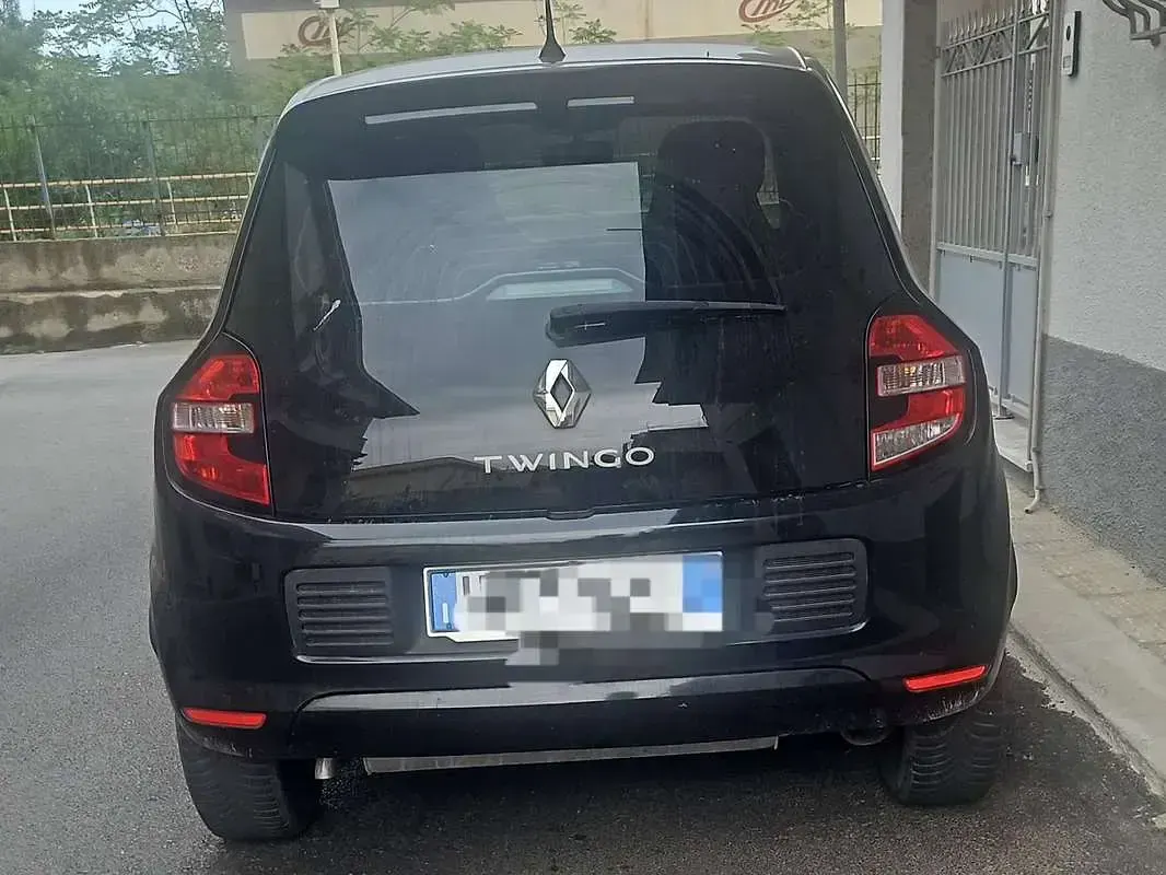 Usata Renault Twingo SE 71 CV (52 kW) 2015 Nero Utilitaria