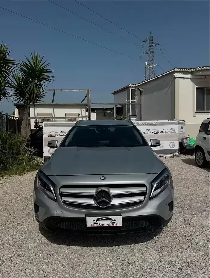 Usata Mercedes GLA180 Premium 109 CV (80 kW) 2018 Grigio SUV