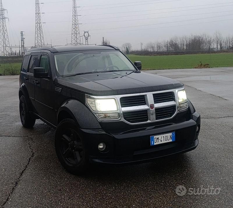 Usata Dodge Nitro 177 CV (130 kW) 2007 Nero SUV
