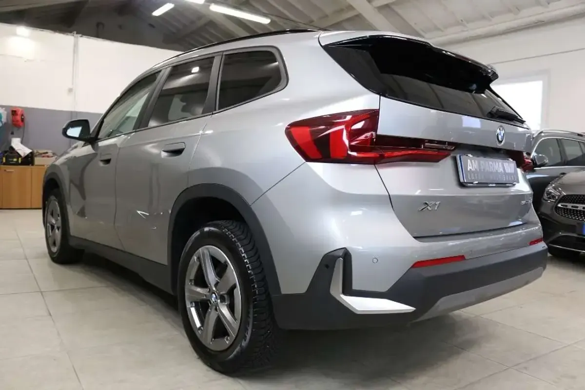 Usata BMW X1 Efficient Dynamics 150 CV (110 kW) 2023 Grey metallic SUV