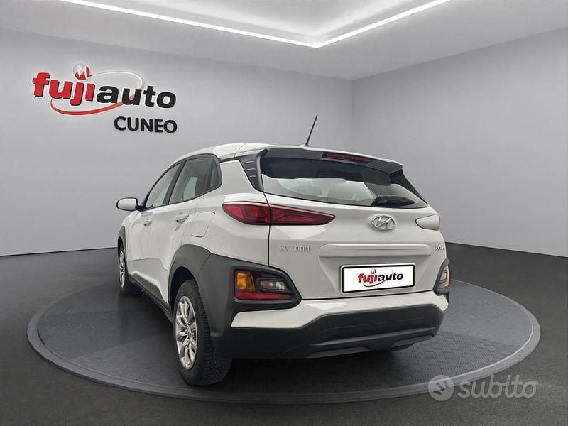 Usata Hyundai Kona 120 CV (88 kW) 2020 Bianco SUV