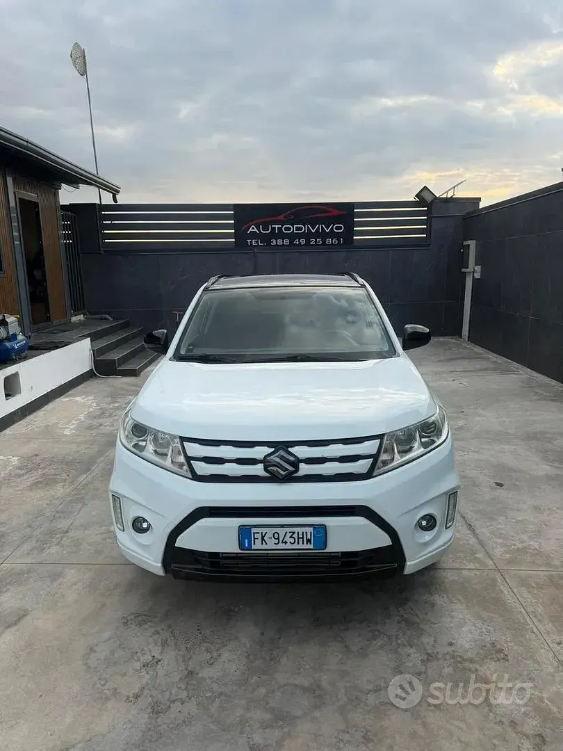 Second-hand Suzuki Vitara 120 CP (88 kW) 2017 Alb SUV