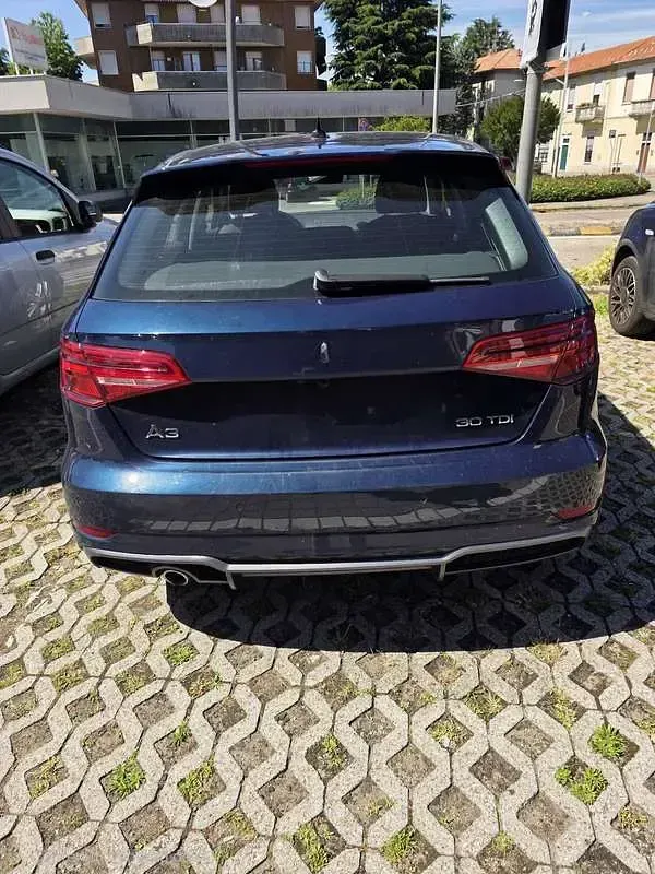 Usata Audi A3 Admired 116 CV (85 kW) 2019 Blu/azzurro Berlina