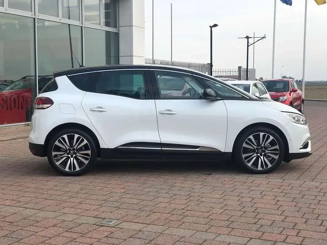Usata Renault Scenic E-Tech Initiale Paris 110 CV (80 kW) 2018 Monovolume
