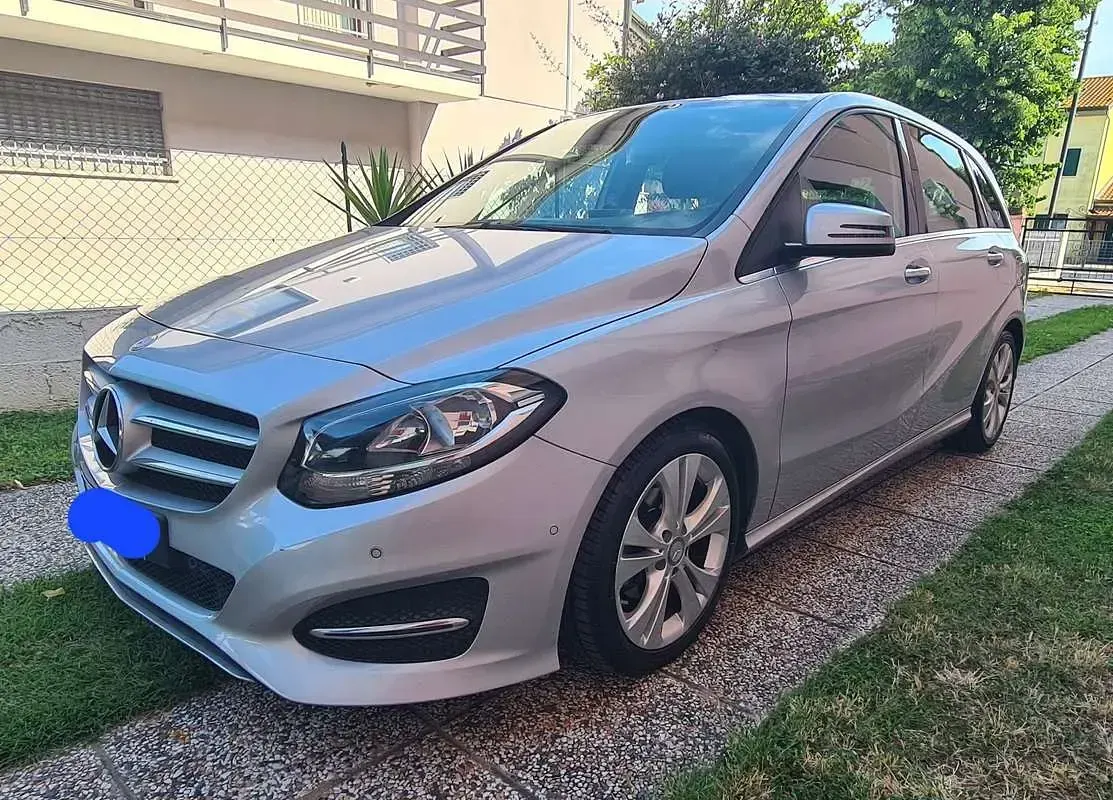Usata Mercedes B180 109 CV (80 kW) 2016 Utilitaria
