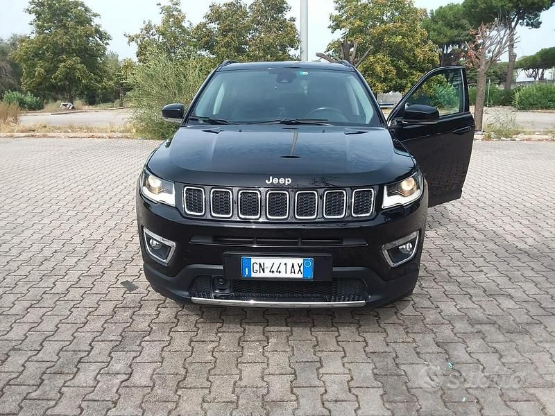 Usata Jeep Compass Limited 140 CV (102 kW) 2017 Nero SUV