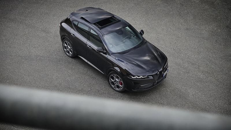 Nuova Alfa Romeo Tonale Sprint 160 CV (117 kW) 2025 Blu misano SUV