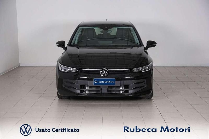 Usata VW Golf VIII Life 116 CV (85 kW) 2025 Nero Utilitaria
