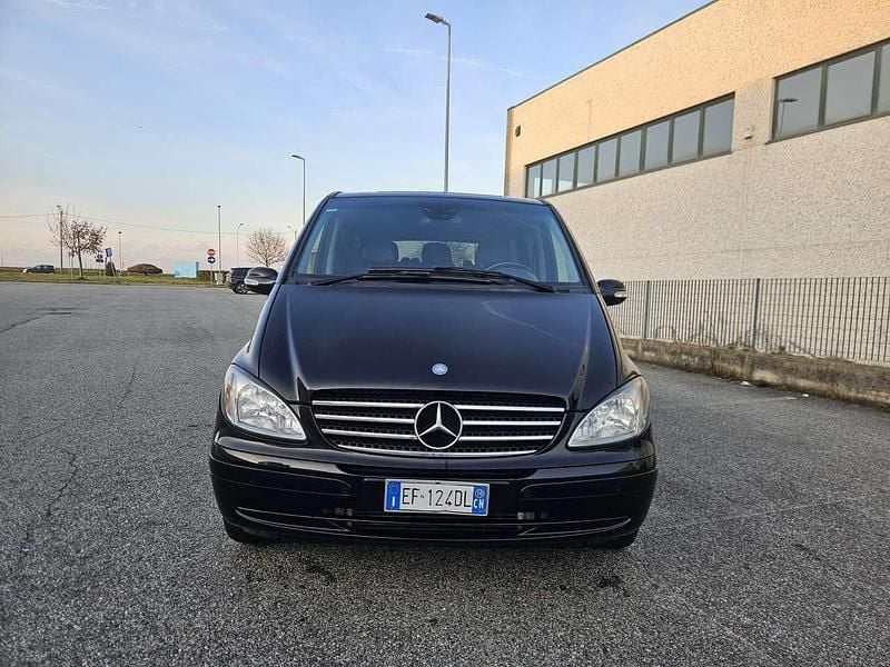 Usata Mercedes Viano 150 CV (110 kW) 2010 Nero Monovolume