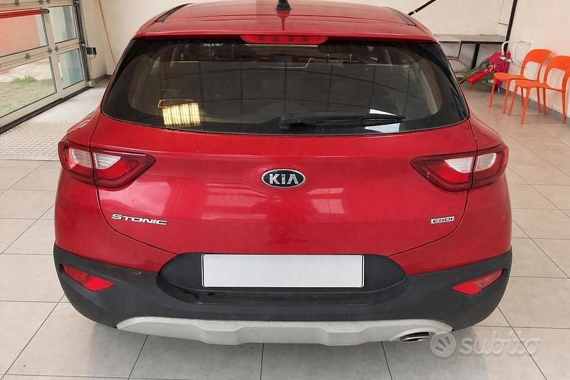 Usata Kia Stonic Urban 110 CV (80 kW) 2018 Rosso SUV