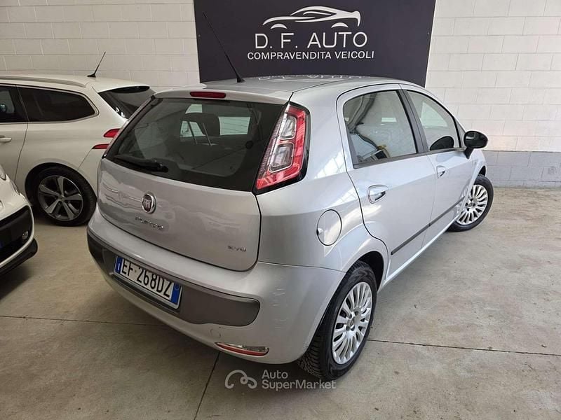 Usata Fiat Punto Evo Dynamic 75 CV (55 kW) 2010 Bianco Utilitaria