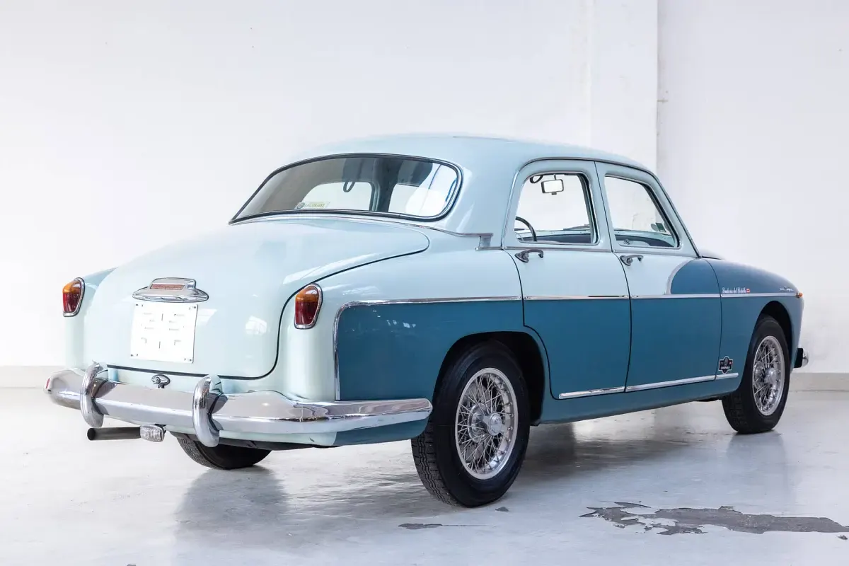 Usata Alfa Romeo 1900 Super 90 CV (66 kW) 1956 Blu Berlina