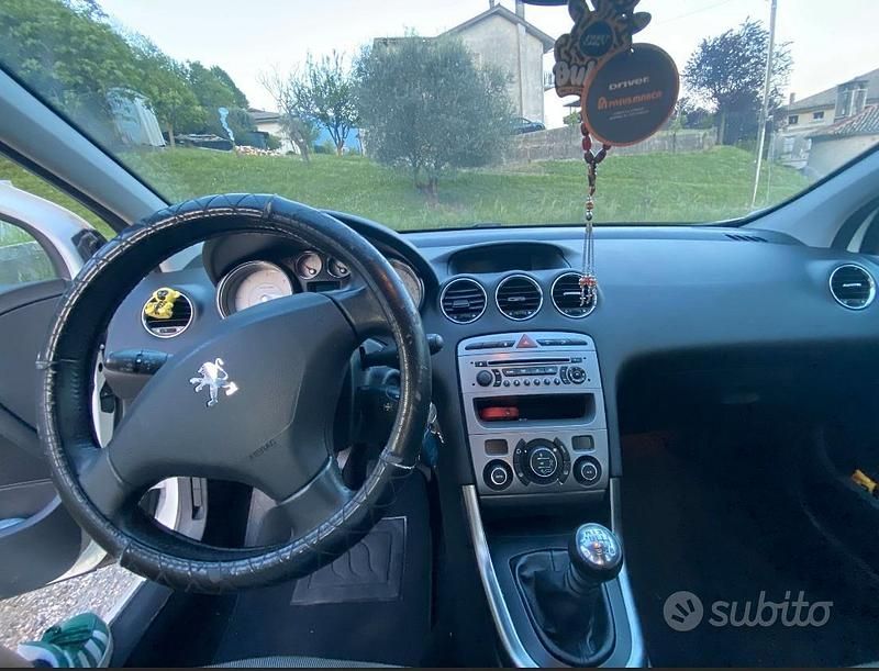 Usata Peugeot 308 110 CV (80 kW) 2010 Bianco Berlina