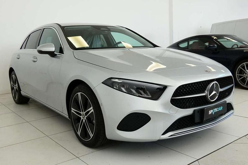 Usata Mercedes A180 Advanced 116 CV (85 kW) 2023 Argento Berlina