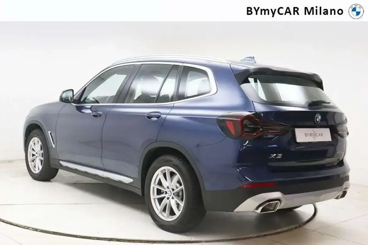 Usata BMW X3 190 CV (139 kW) 2022 Phytonic blue metallizzato SUV