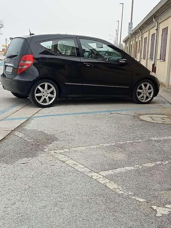 Usata Mercedes A150 Avantgarde 95 CV (69 kW) 2006 Coupé