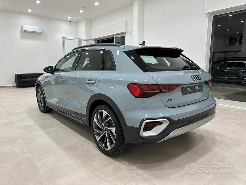 Usata Audi A3 Advanced 150 CV (110 kW) 2024 Grigio freccia perla Berlina