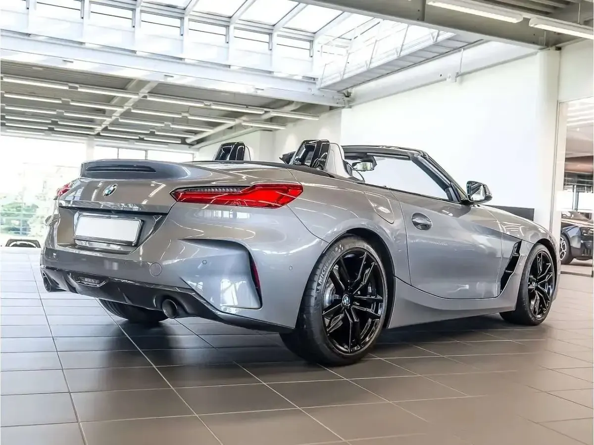 Usata BMW Z4 M M Sport 197 CV (144 kW) 2025 Skyscraper grigio Cabrio