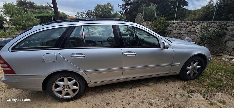 Usata Mercedes C220 143 CV (105 kW) 2002 Grigio Station wagon