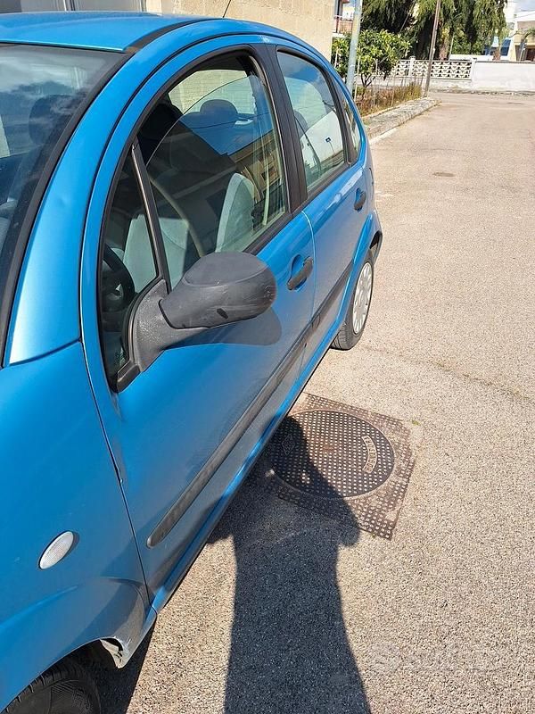 Usata Citroën C3 60 CV (44 kW) 2002 Blu Utilitaria