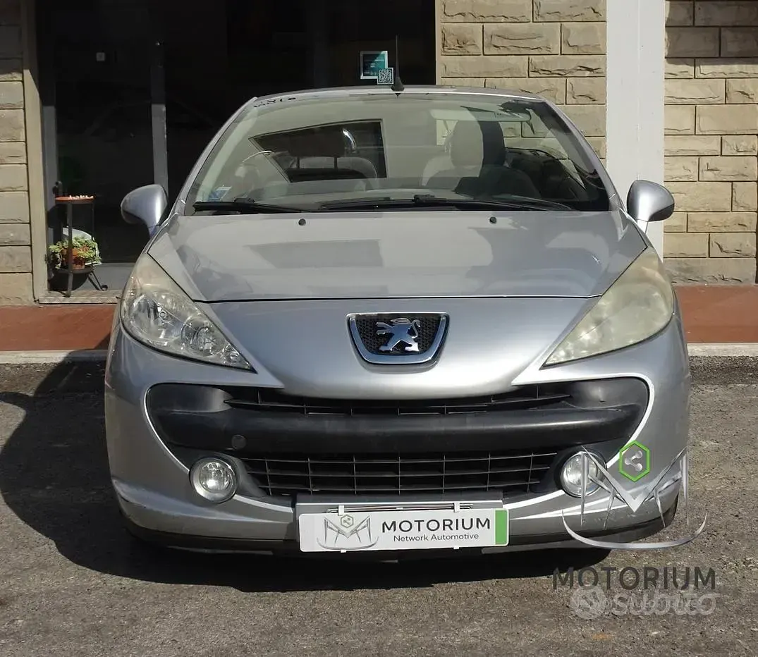 Usata Peugeot 207 109 CV (80 kW) 2009 Grigio Cabrio