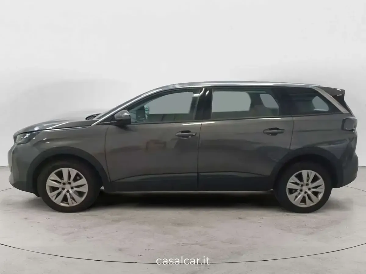 Usata Peugeot 5008 Business-Line 131 CV (96 kW) 2021 Grigio SUV