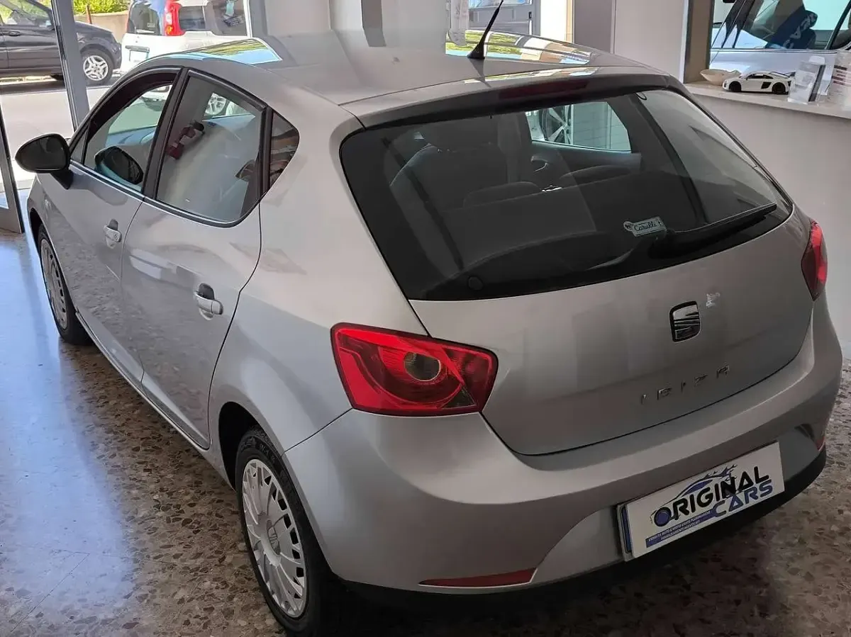 Usata Seat Ibiza SC Style 69 CV (50 kW) 2010 Argento Utilitaria