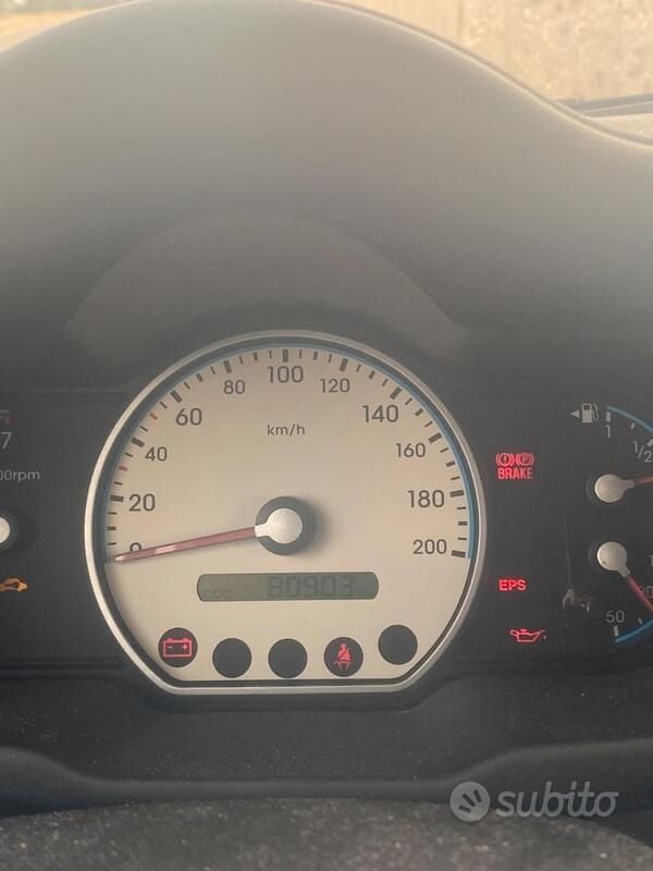 Argento Usata 2010 Hyundai i10 Active Due volumi | 4000 € (Ottimo prezzo) - Immagine 1/4