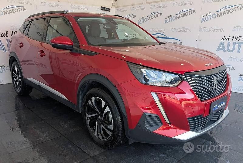 Usata Peugeot 2008 Allure 110 CV (80 kW) 2021 Rosso elixir (speciale) SUV